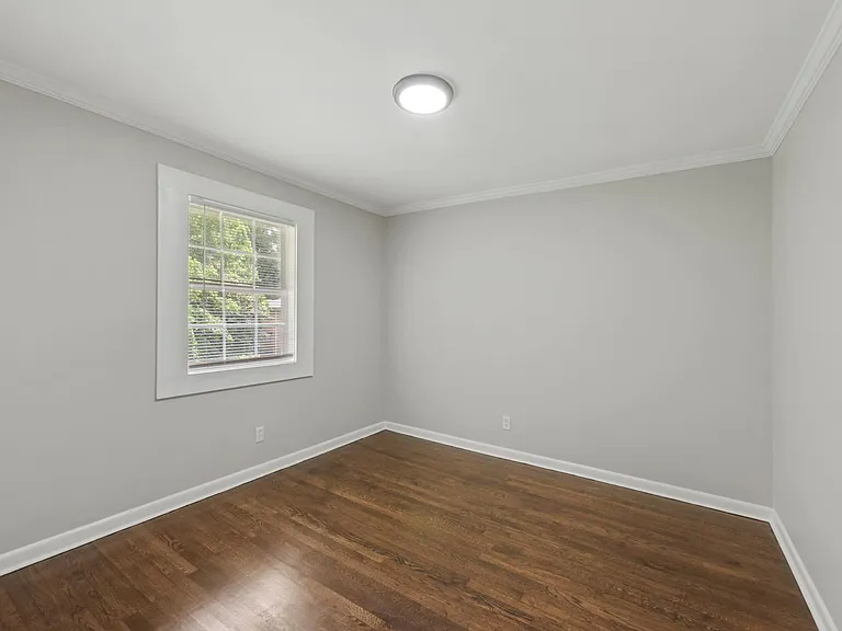 1584 Line St — Photo 10