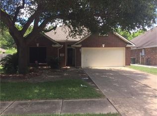 118 Briarwood Ct, League City, TX 77573