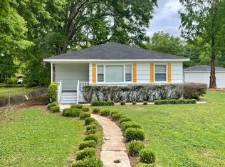 128 Meadowood Ave, Bessemer, AL 35023