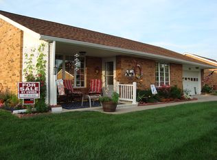 6836 Willow Creek Dr, Dayton, OH 45424