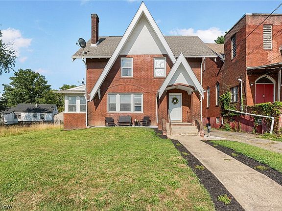 2nd image of 2409 Gilbert Ave NE