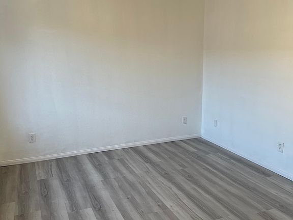 2nd image of 103-2500 Citruswood Ct #103
