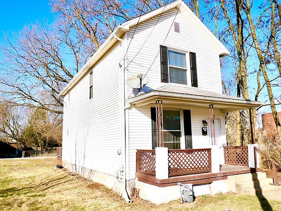 4th image of 8 W Lutton St