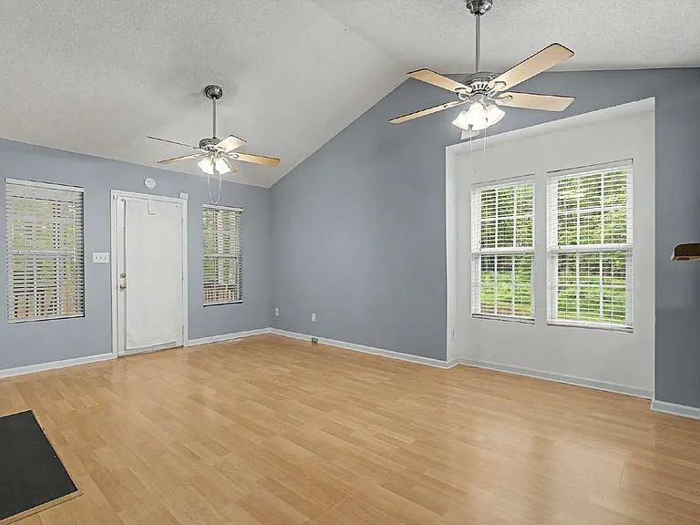 5812 Gentle Wind Dr — Photo 14