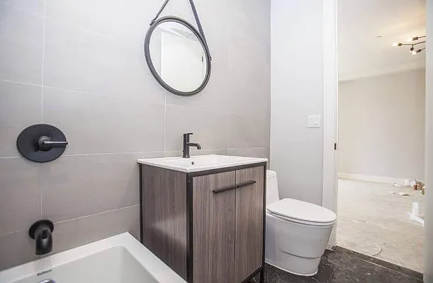 Rented by Nooklyn NYC LLC | media 18