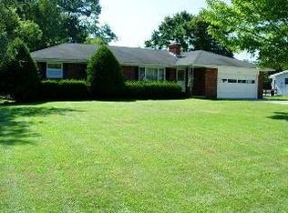 2411 Sunnydale Dr, Temperance, MI 48182