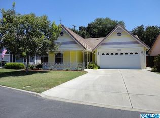 839 S Pinkham St, Visalia, CA 93292