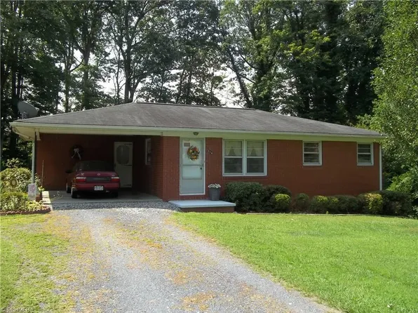 314 Hall Dr, Asheboro, NC 27205