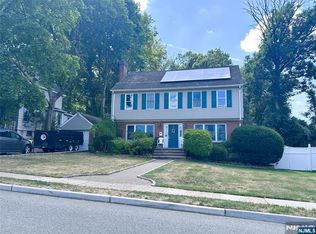 136 W Central Ave, Bergenfield, NJ 07621