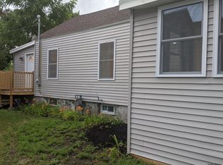 11 Bank St, Troy, NY 12180