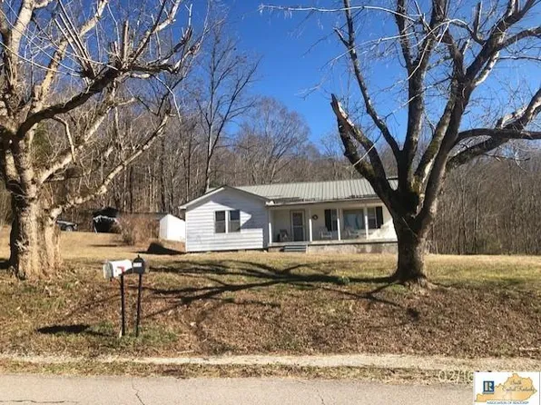 1246 Wolf Creek Rd, Byrdstown, TN 38549