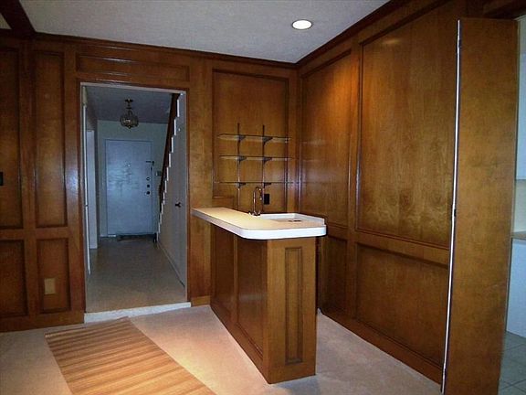 Wet Bar in Den