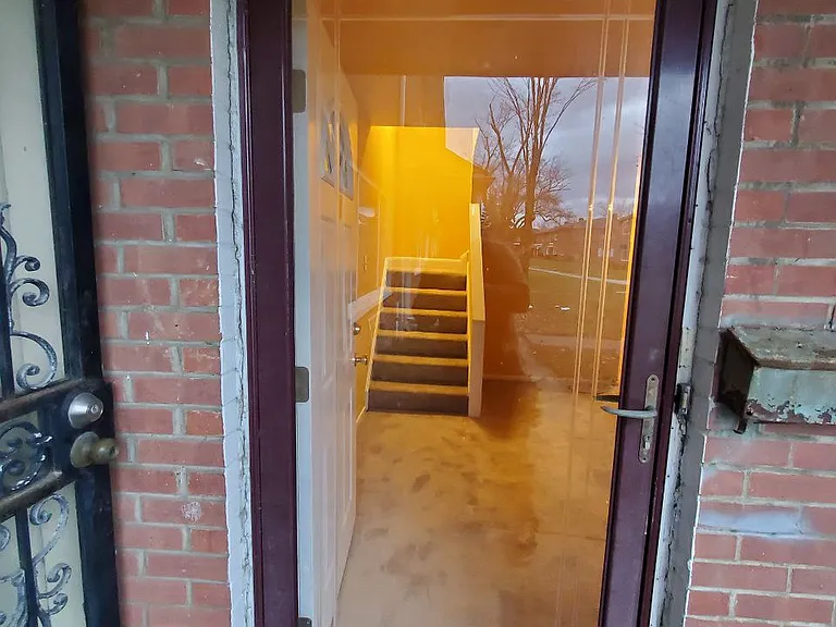 23755 Banbury Cir #1 — Photo 51