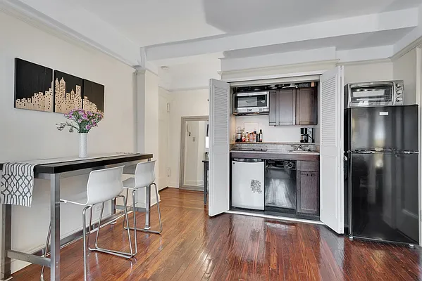 Sold by Compass | media 3