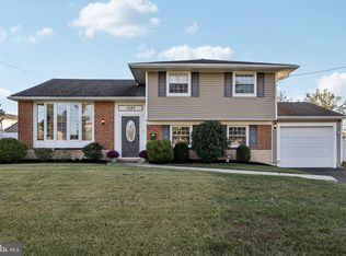 1042 Surrey Rd, Somerdale, NJ 08083