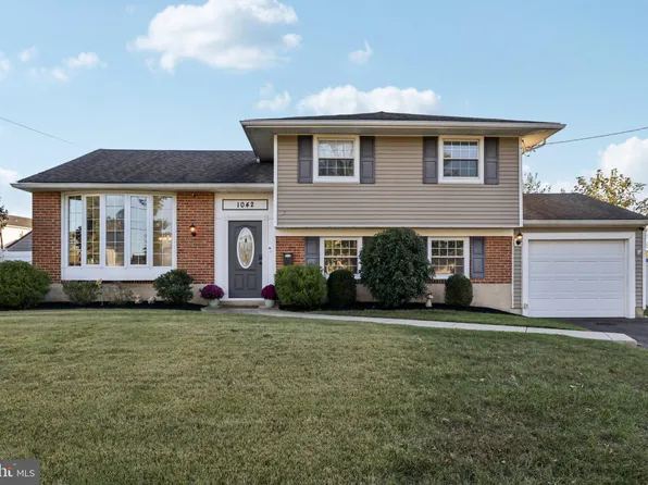 1042 Surrey Rd, Somerdale, NJ 08083