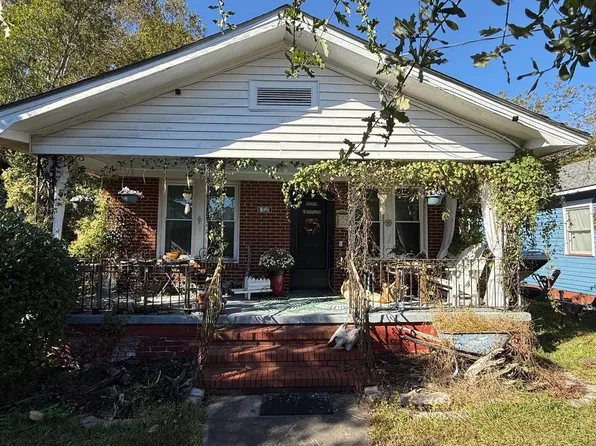 1020 S 8th St, Wilmington, NC 28401