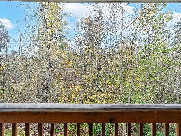 Beavercreek Meadows — Photo 22