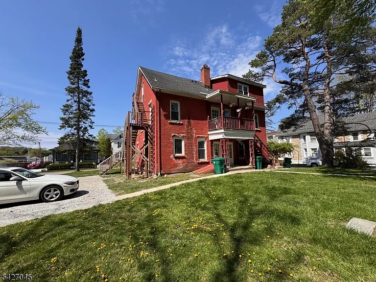 31 Diller Ave — Photo 21