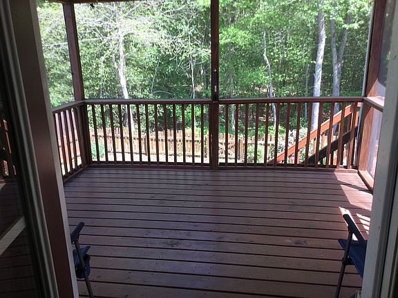 Screen Porch & ceiling fan