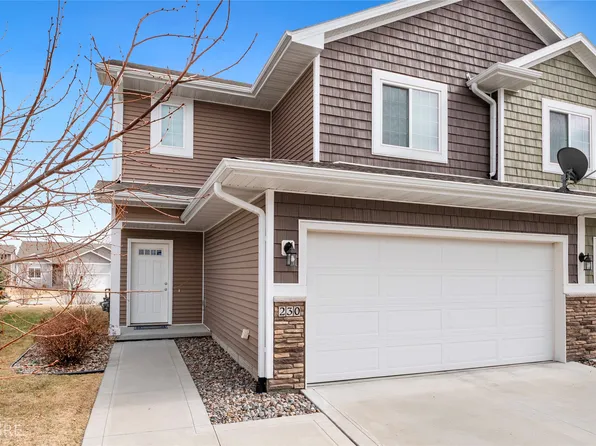 230 Red Oak Ct, Norwalk, IA 50211