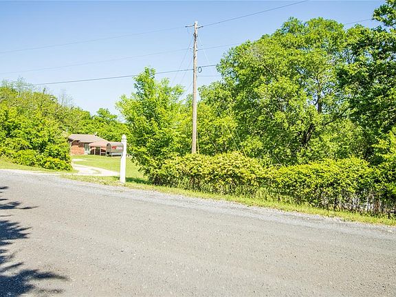 3rd image of 342302 E 1070th Rd