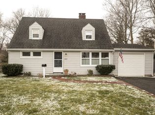 242 Oxford Ave, Fair Haven, NJ 07704