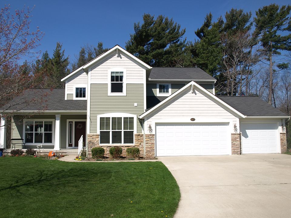 1st image of 6875 Breeze Point Dr