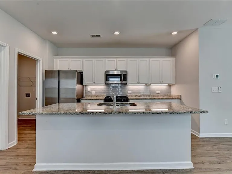 175 Grey Falcon Ave — Photo 29
