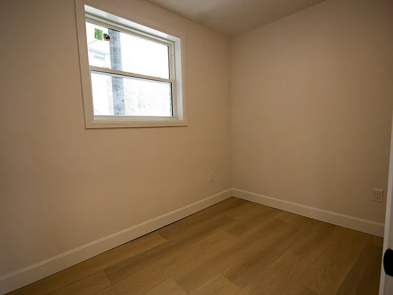 269 Madison Ave S #5 — Photo 30