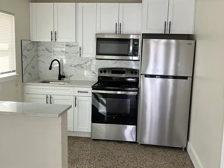 15564 Avalon Ave #A — Photo 3