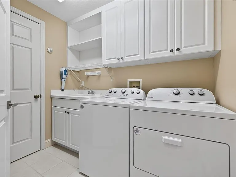 555 5th Ave NE #332 — Photo 31