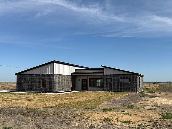 3rd image of 2091 Goodwyn Rd