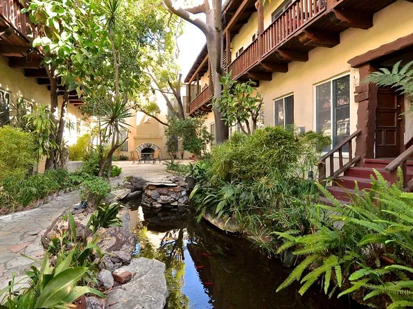 2270 N Beachwood Dr #8, Los Angeles, CA 90068