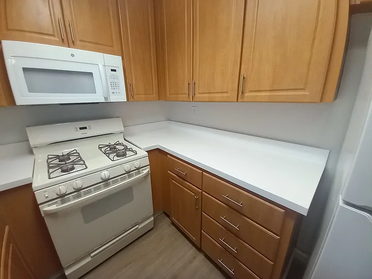 Sea Breeze Apartments for rent in Marina, CA — Photo 17