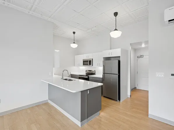 204 Main St #203, Worcester, MA 01608