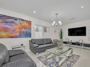 4592 N Ocean Dr, Hollywood, FL 33019