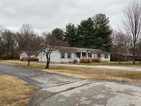 3rd image of 13 Elvira Dr