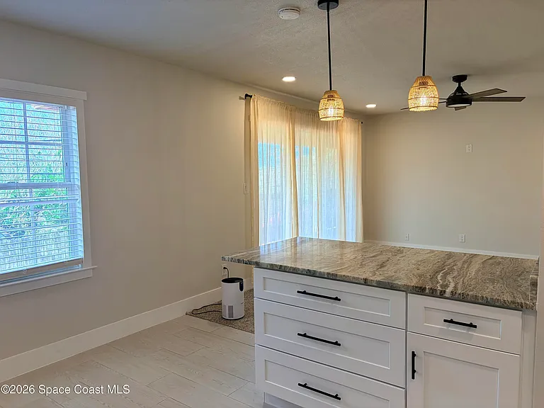 909 S Colonial Ct #C — Photo 5