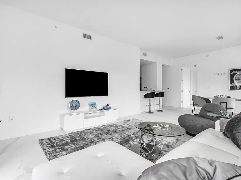155 E Boca Raton Rd #303 — Photo 8