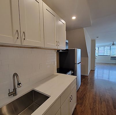 1st image of 155 E 116th St APT 2F