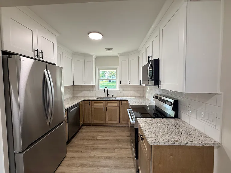 52 Inland Rd — Photo 1