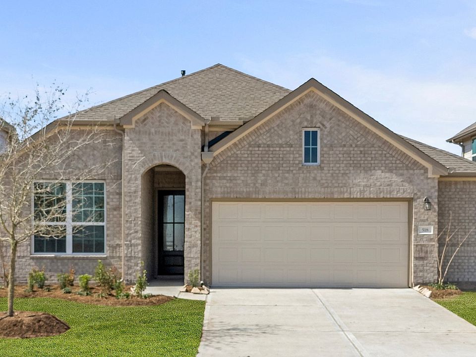Welcome home to 518 Steam Bend Way located in the community of Brookewater and zoned to Lamar CISD.