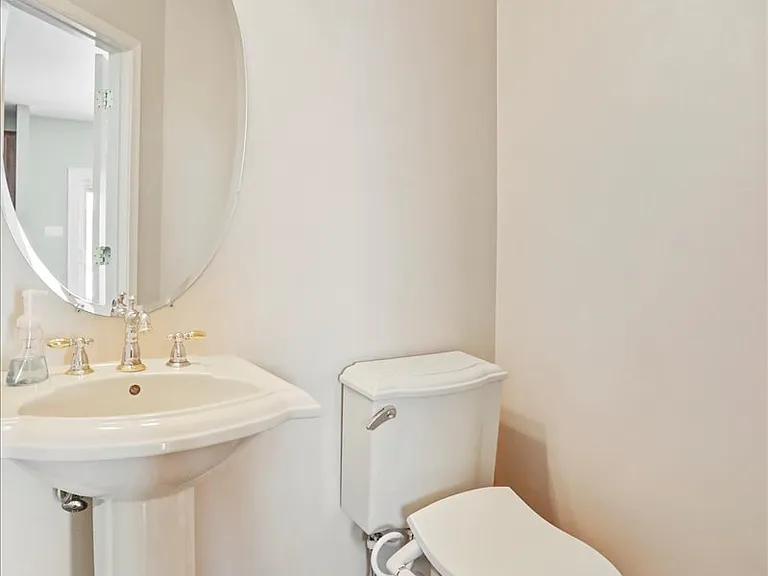 319 Morlyn Dr — Photo 11