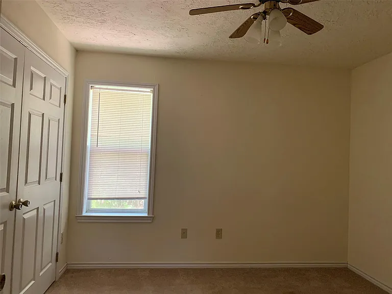 3902 Aspen St — Photo 13