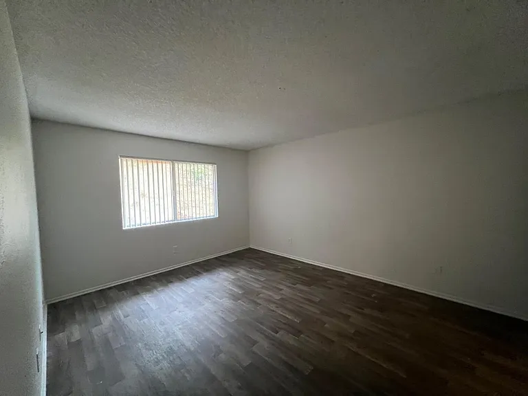 Unit Photo