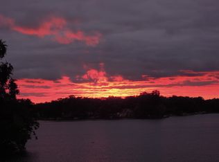 3263 Duffield St, White Lake, MI 48383