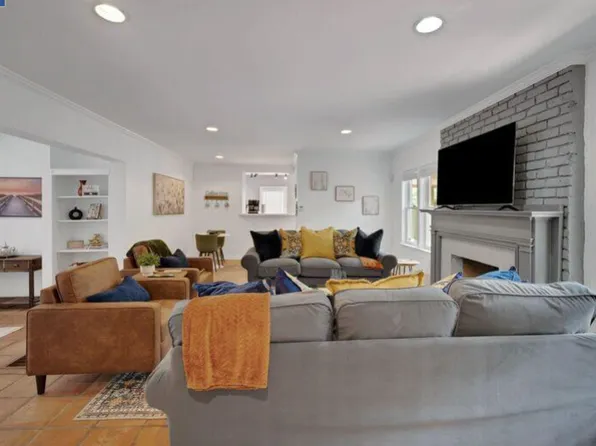 2298 Armand Rd NE, Atlanta, GA 30324