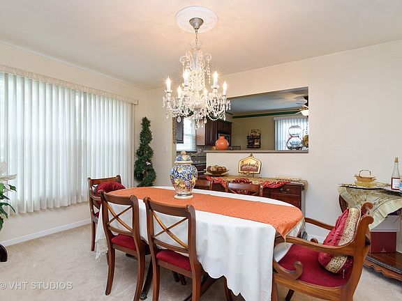 5th image of 1805 W Thornwood Ln