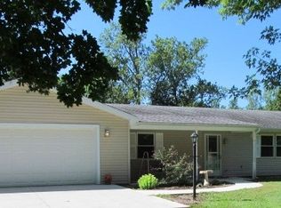 9313 Aetna Rd, Churubusco, IN 46723